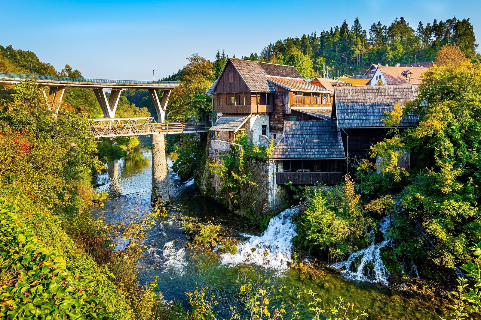 Plitvice Lakes day trip from Zagreb