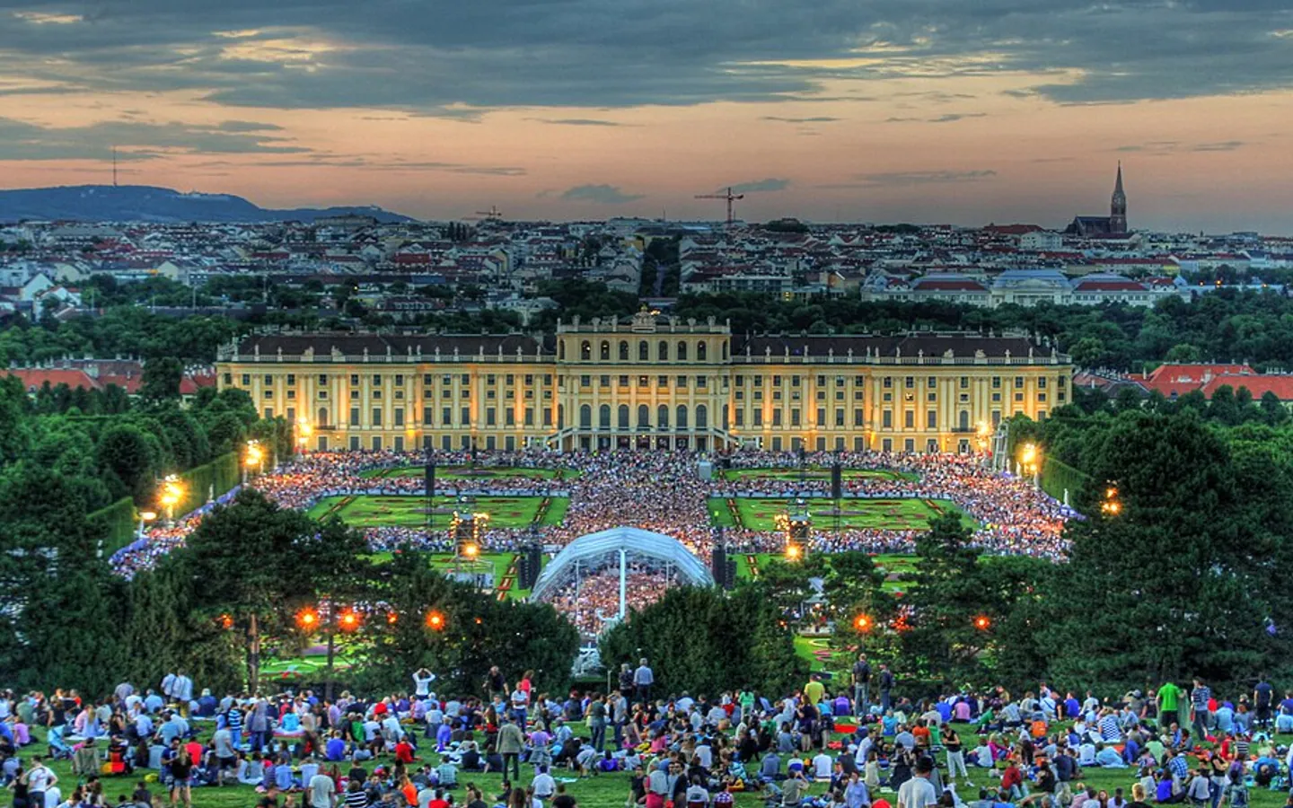 Vienna Airport (VIE) → Vienna private transfer