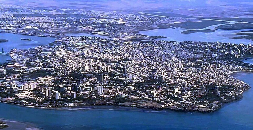 Mombasa Aeropuerto → Mombasa hoteles